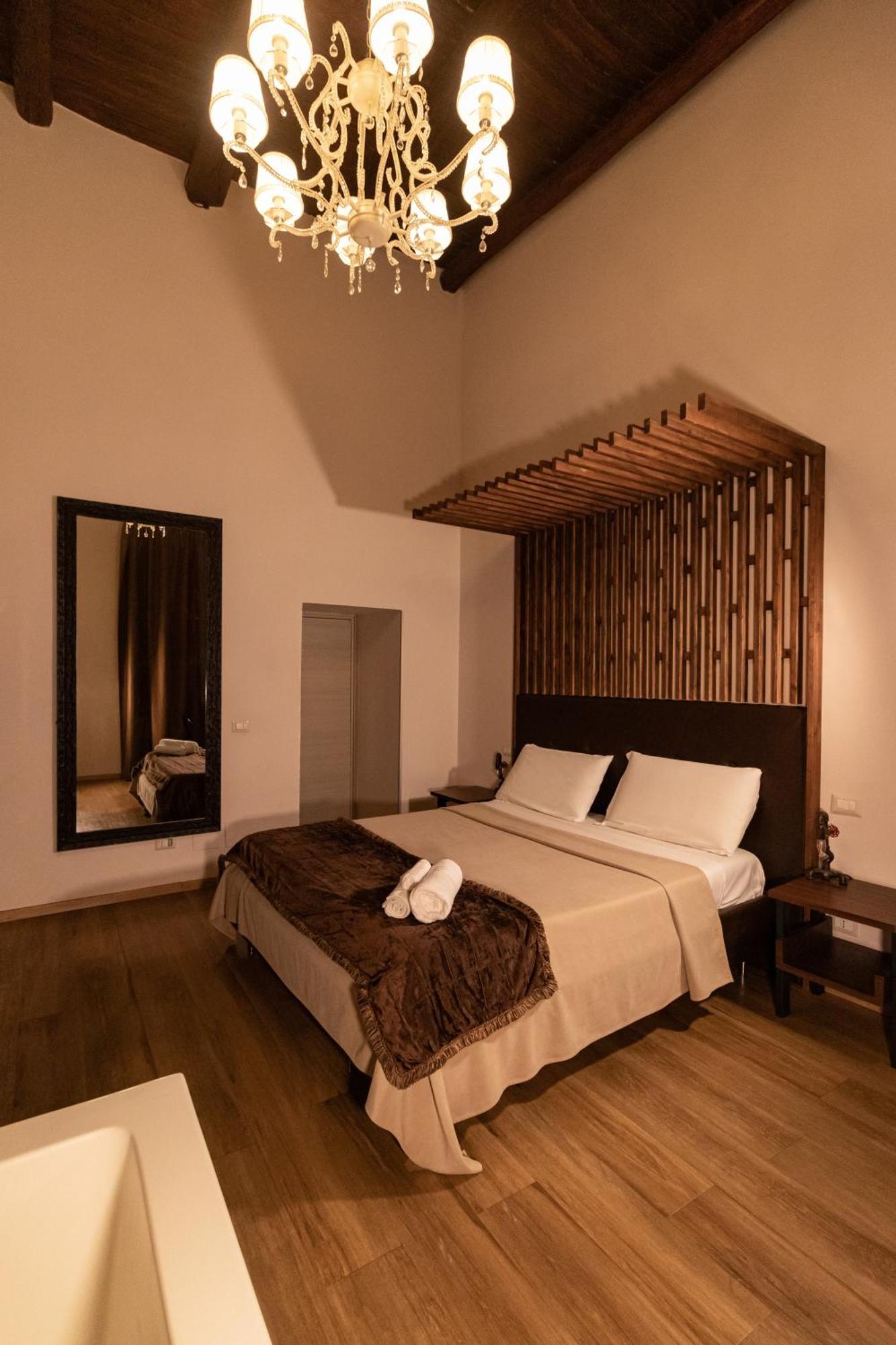 Duomo Luxury Suites Napoli Bagian luar foto