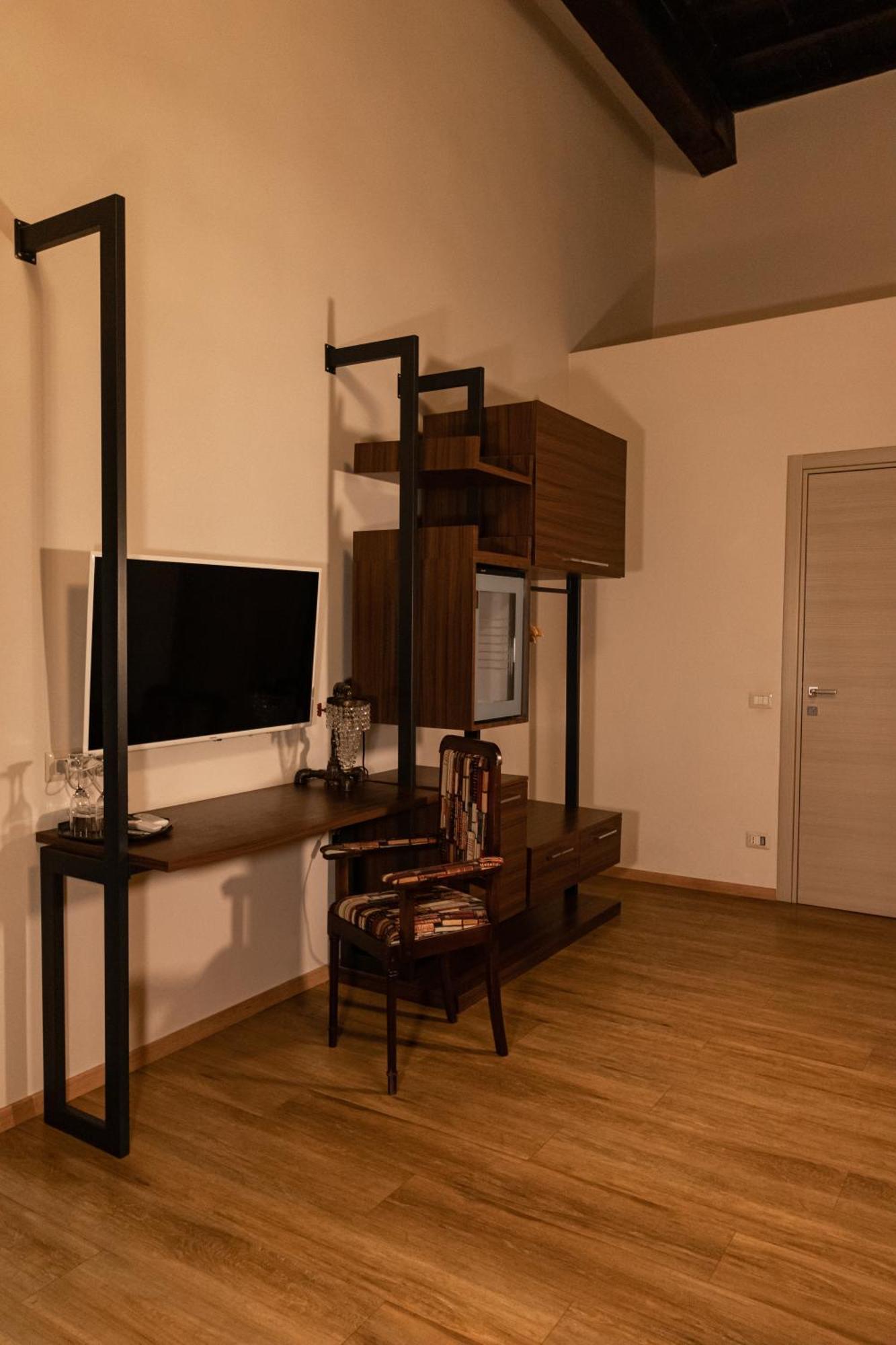 Duomo Luxury Suites Napoli Bagian luar foto