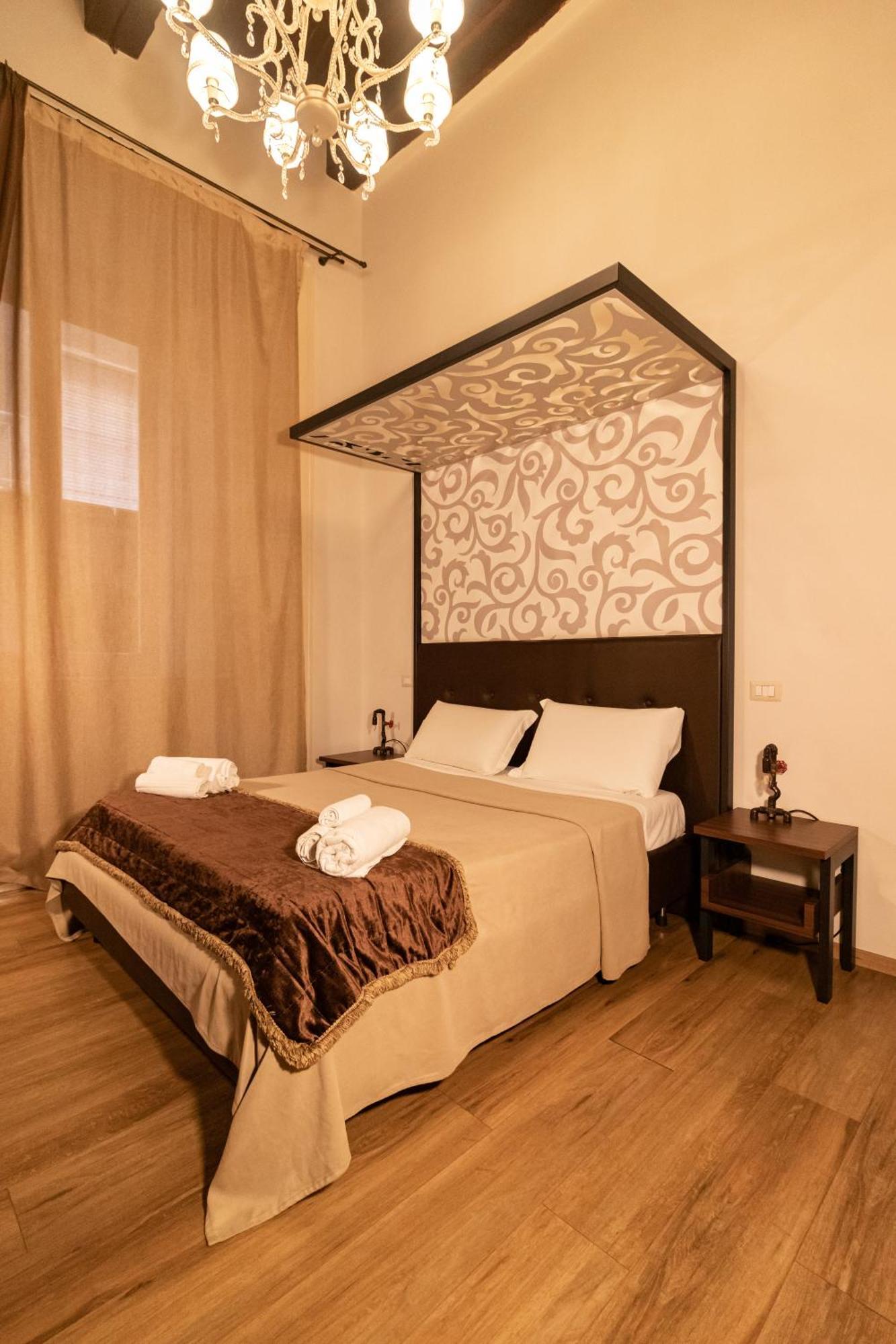 Duomo Luxury Suites Napoli Bagian luar foto